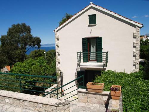 Holiday House With A Parking Space Splitska, Brac - 16530