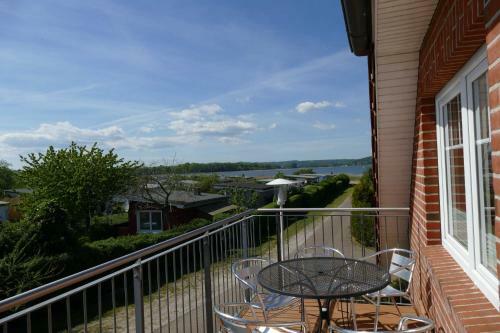 Apartamento Haus Am Deich Feriendomizil Mit Balkon