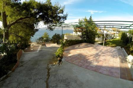 Beach Apartment Viktor 1