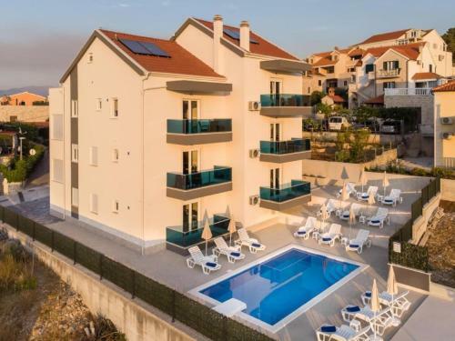 Apartments Jakov - Modern And Cosy With Pool