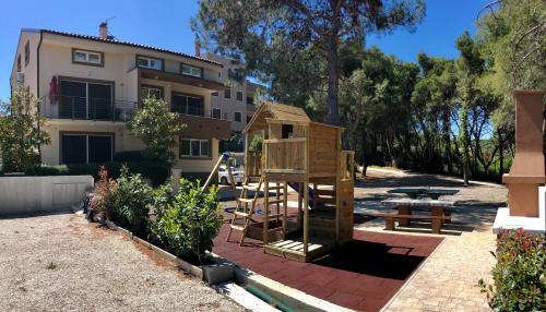 Apartamentos Beach House Villa - Ap. 2