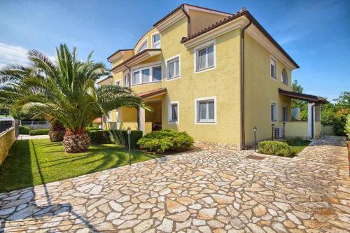 Apartment In Premantura/istrien 33043