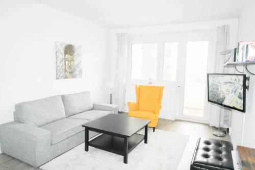 Sunny Apartment