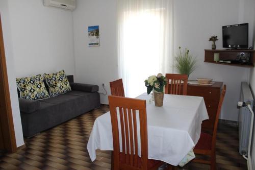 Apartments With A Parking Space Novalja, Pag - 6508