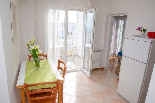 Tonica Apartments
