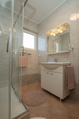 Tonica Apartments