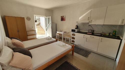 Apartments Karlos