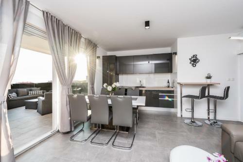 Apartamentos Villa Magnifica Penthouse With Jacuzzi