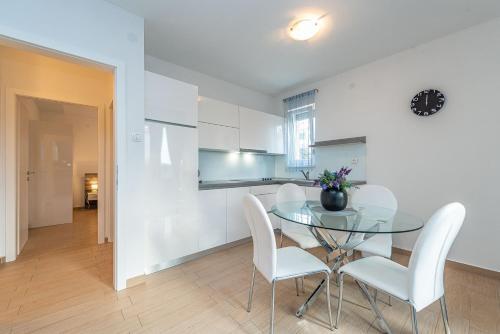 Apartamento Star 1 Modern & Centrally Ap For 4