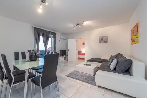 Apartamento Star 6 Modern & Centrally Ap For 6