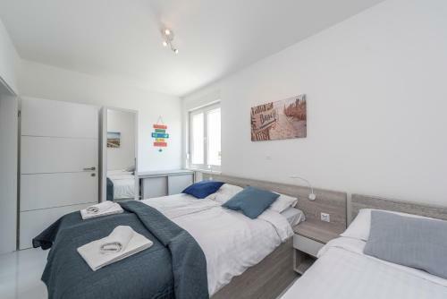 Adris 2 Luxury Modern Apartment With A Pool