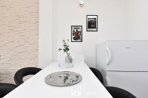 Maro Modern Apartment By The Sea