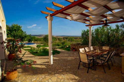 Villa Cesarica Novalja