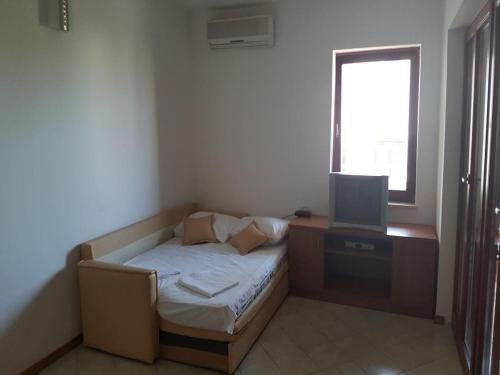Apartments With A Parking Space Novalja, Pag - 17110