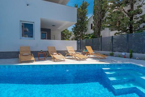 Apartamento Villa Star 4 A Centrally Located Ap. With A Pool