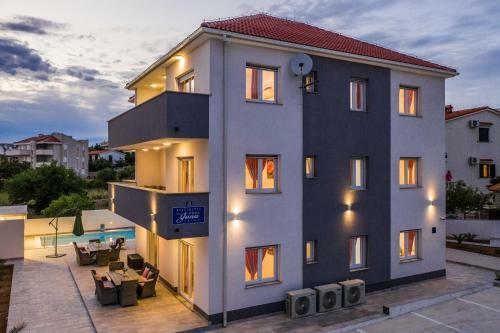 Villa Jana Luxury Apartments