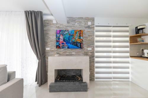 Joy 1 Apartment