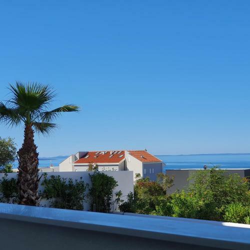 Villa Aquamarine Apartments