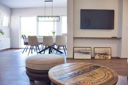 Retro & Fancy Apartments Lld