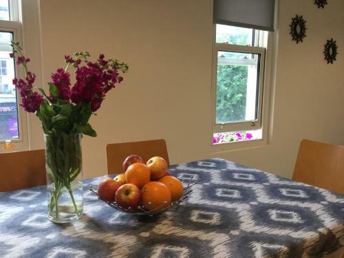 Rose Alley Apartment