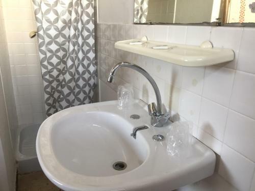 Hostal Auberge Galeris