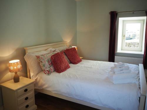 Tigh Mhaidhc Shea�n Mhicil