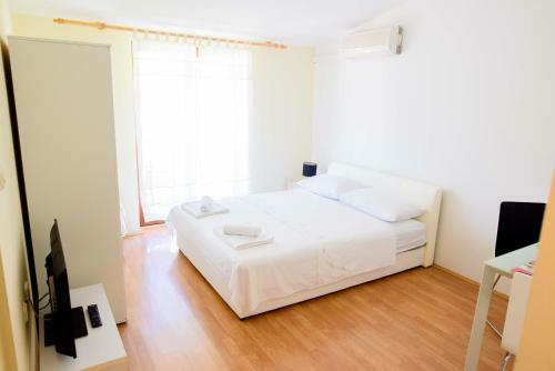 Apartment Ana Podstrana