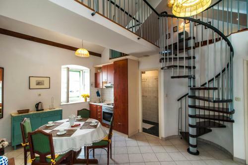 Villa Cindro Apartment