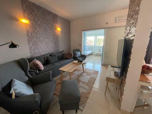 Villa Maris- Beachfront Villa With Exclusive Pool