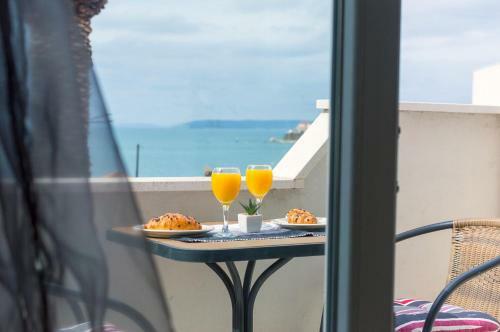 Boutique Wind Rose Apartment By The Beach