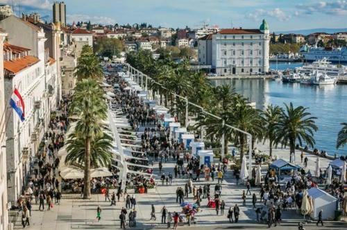Apartment Maja Podstrana-split