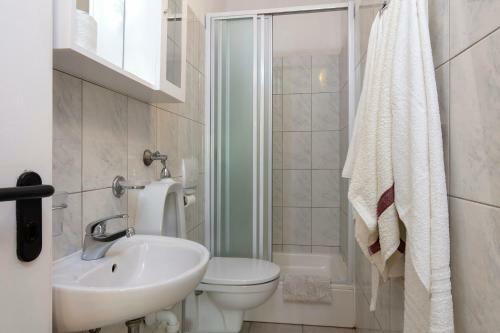 Hostal Apartments Antonio - Podstrana, Split