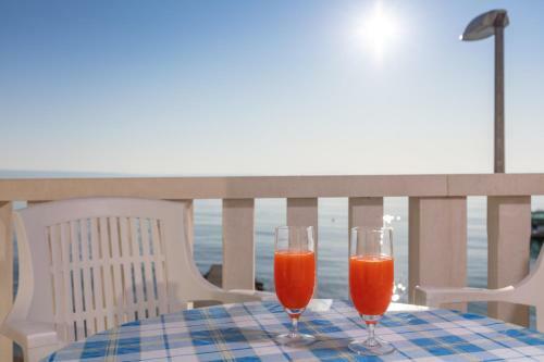 Hostal Apartments Antonio - Podstrana, Split