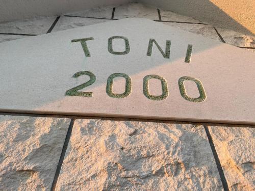 Apartments Toni 2000