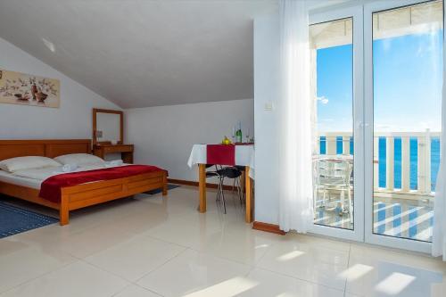 Apartments Toni 2000