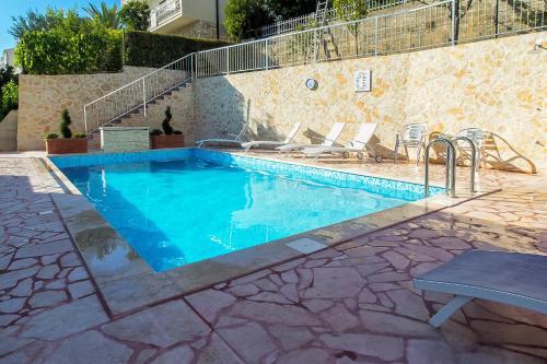 Apartments Toni 2000