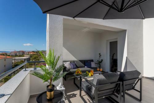 Brand New And Unique Villa Tomi