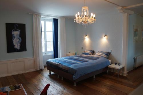 Bed & Breakfast Chateau De Savennes - Caveau De Sabrage
