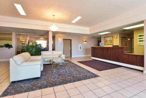 West Star Hotel And Casino