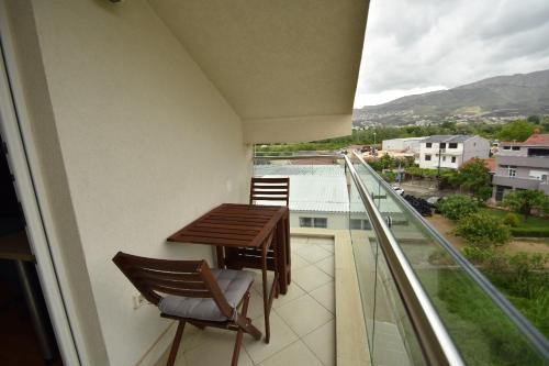 Apartments Ante - Mountain View And Sea View