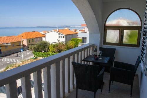 Unforgettable Sea View Apartments Bakota