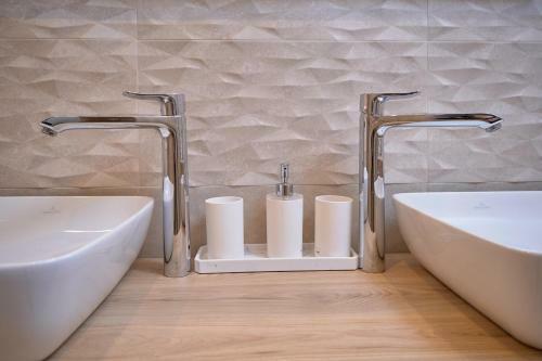 Apartamento M Entire Floor In A Spacious House With Pool
