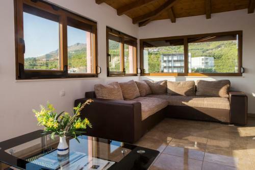 Villa Nives Holiday Apartment Rentals