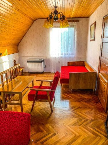K�kesi Apartment With Forest View