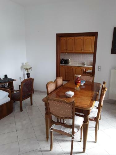 Apartamento Filoti Square House