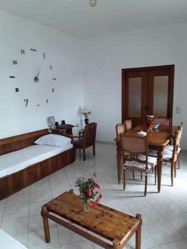 Apartamento Filoti Square House