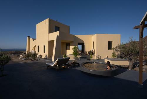 Villa Dionysus Escape