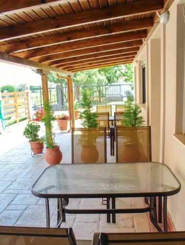 Apartamento Elia Beach Modern Suites
