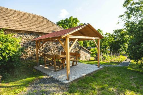 Hostal Tolnay K�ria �s Vend�gh�z