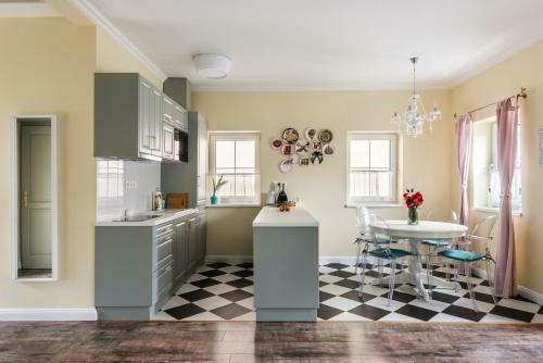 The Doors Boutique Apartments